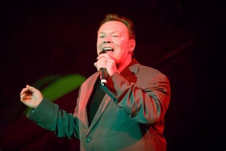 Ali Campbell Net Worth | Celebrity Net Worth