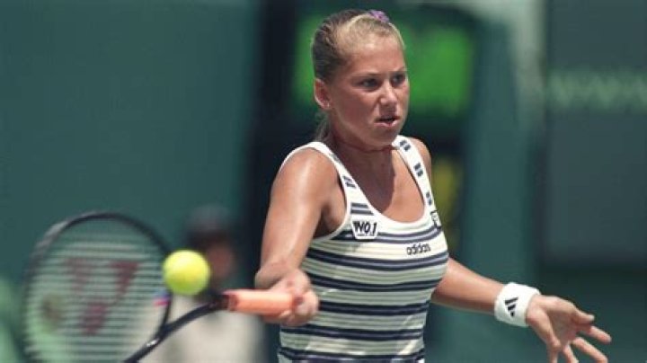 Anna Kournikova Net Worth | Celebrity Net Worth