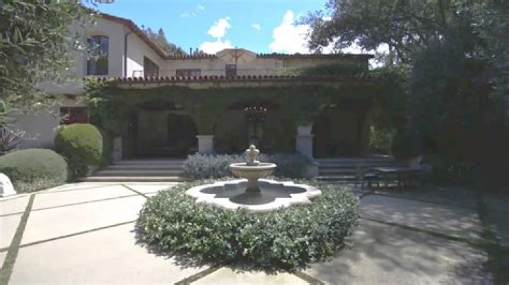 Billionaire Peter Sperling Sells Former Vincent Price House For $16.5 Million