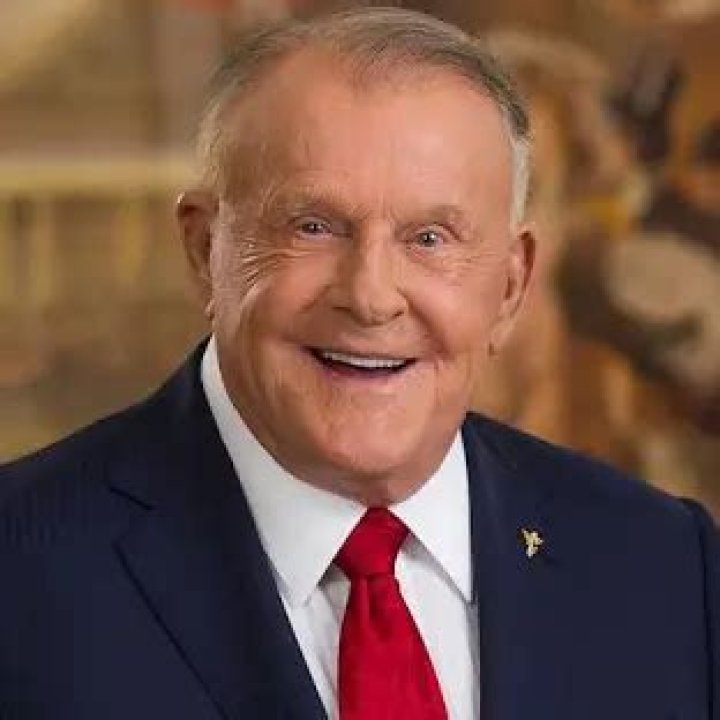 Bruce Halle Net Worth | Celebrity Net Worth