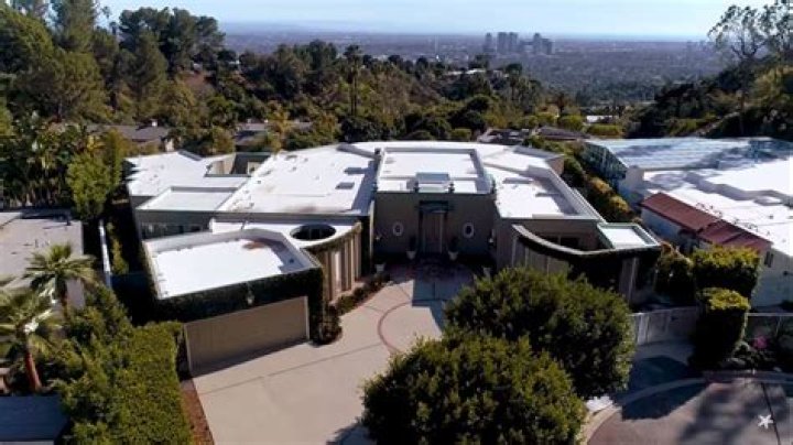 Ellen DeGeneres Lists Beverly Hills Home For Nearly $18 Million