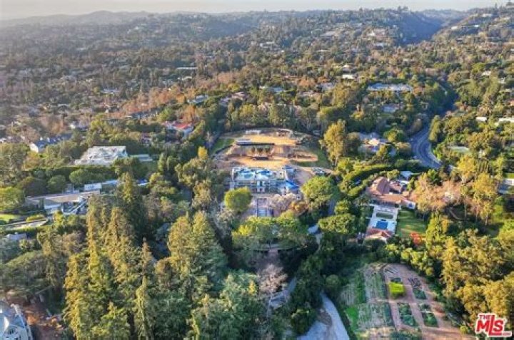 Evan Spiegel Just Snapped Up A $100 Million Unfinished Property Right Across From The Playboy Mansion