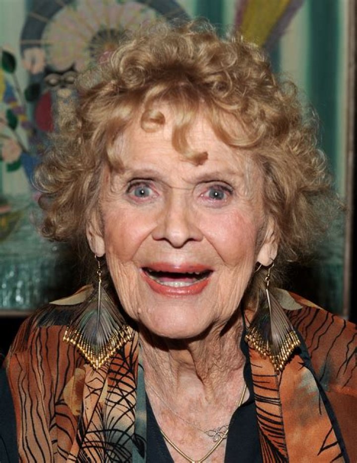 Gloria Stuart Net Worth | Celebrity Net Worth