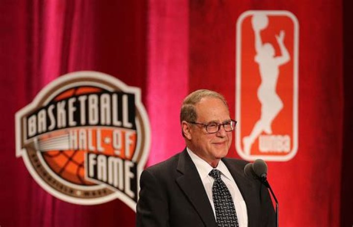How Jerry Reinsdorf Became Rich Enough To Own The Chicago Bulls AND The White Sox
