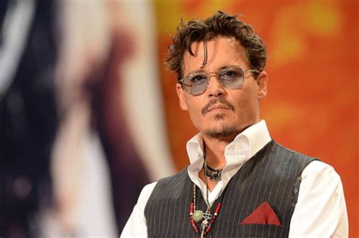 In Walking Away From Fantastic Beasts, Johnny Depp Will Get Full Eight-Figure Salary