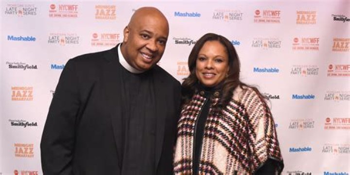 Justine Simmons Net Worth | Celebrity Net Worth