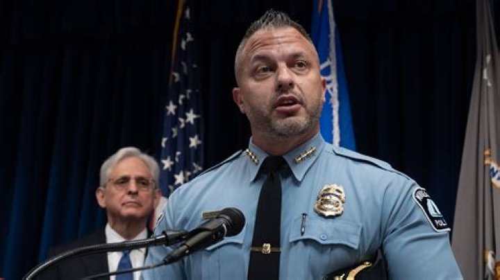 LA Divorce Lawyers Prepare To Slam Dunk Kobe Bryant's Bank Account