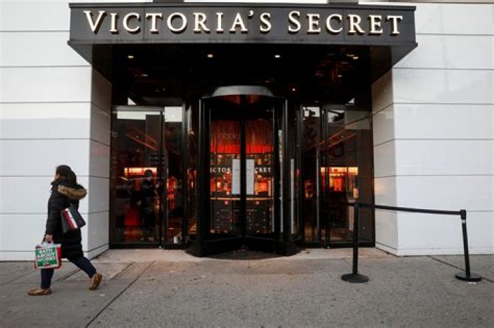 Les Wexner, Billionaire Behind Victoria's Secret, Designed An Ohio Town