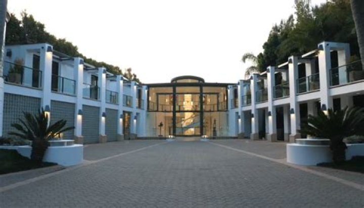 Metro Networks Founder David Saperstein Lists Malibu Mansion For $115 Million