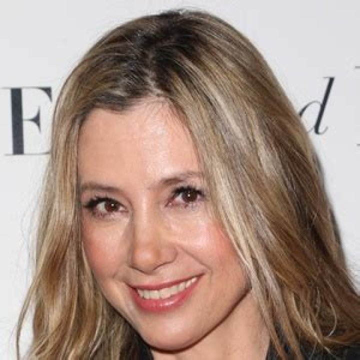 Mira Sorvino Net Worth | Celebrity Net Worth