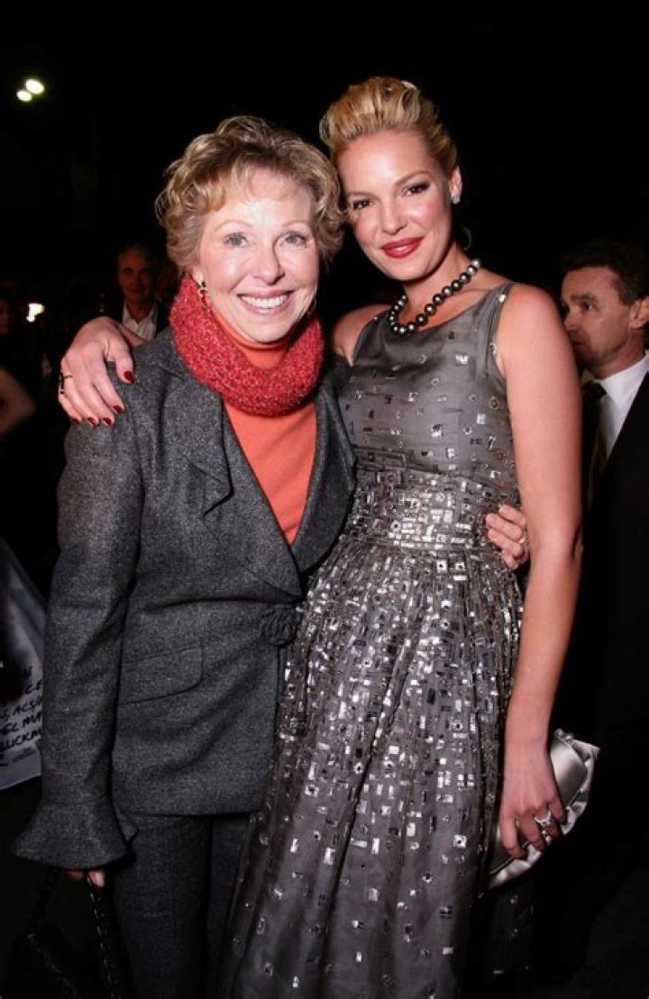 Nancy Heigl Net Worth | Celebrity Net Worth