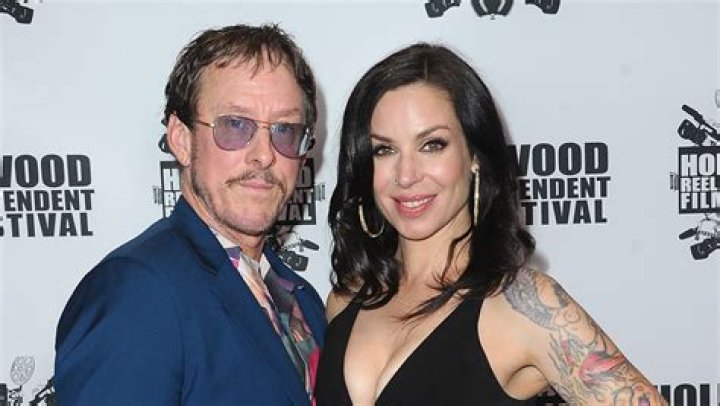 Scott Shriner Net Worth | Celebrity Net Worth