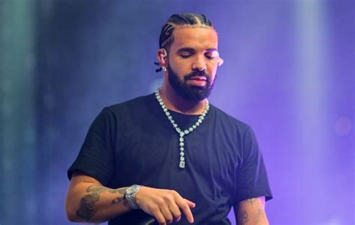 How Drake Went From Teen Actor To Rap God Who Rakes In $40 Million Per Year