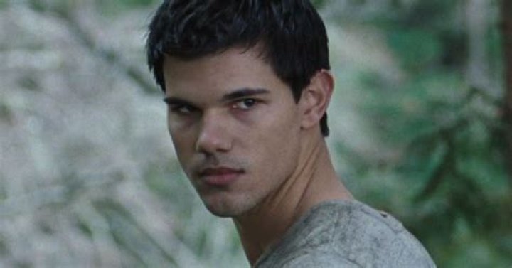 Taylor Lautner Net Worth | Celebrity Net Worth