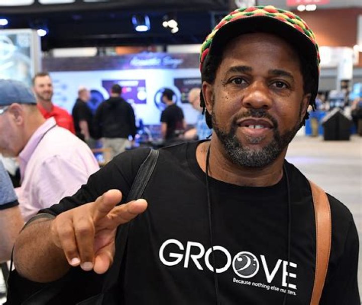 Victor Wooten Net Worth | Celebrity Net Worth